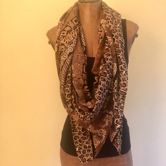 Von Saken Multi Wear Sarong - Picture 14 of 17